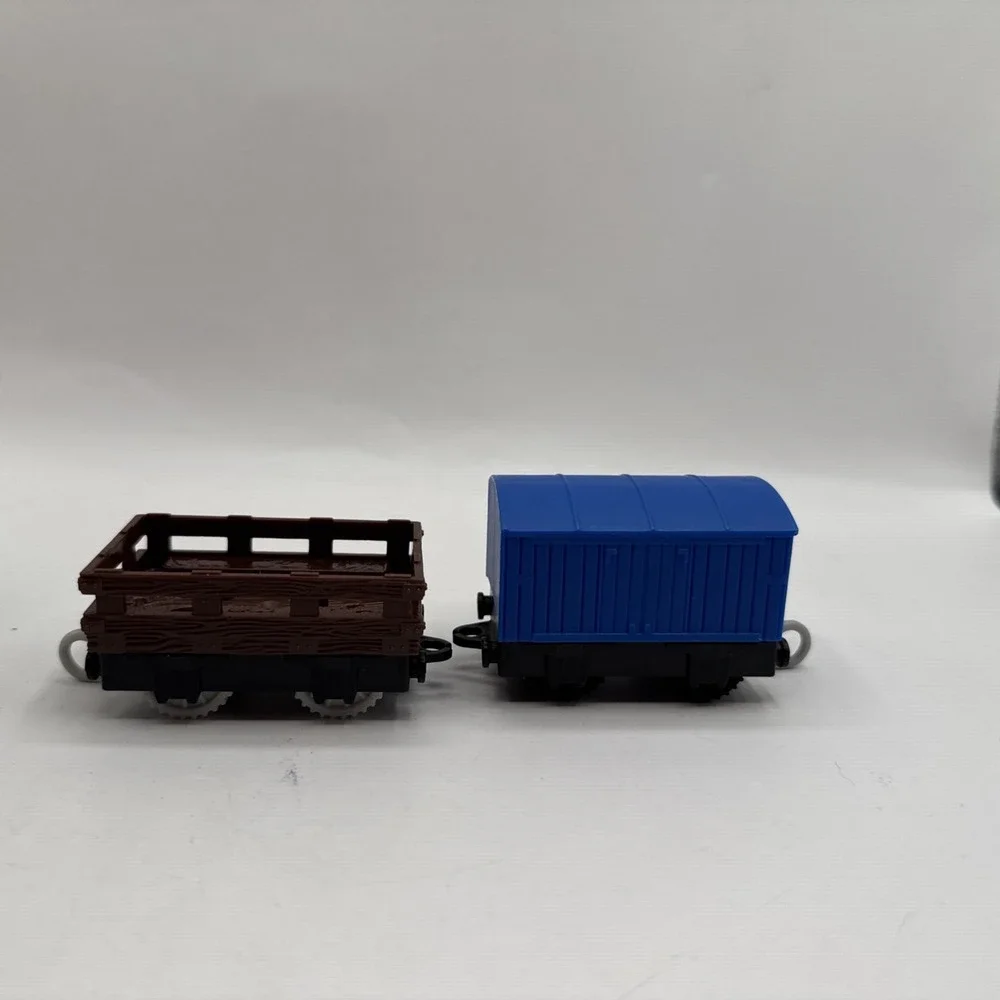 Thomas the Train Trackmaster Lot Of 9 Trains and‎ Cars One Working